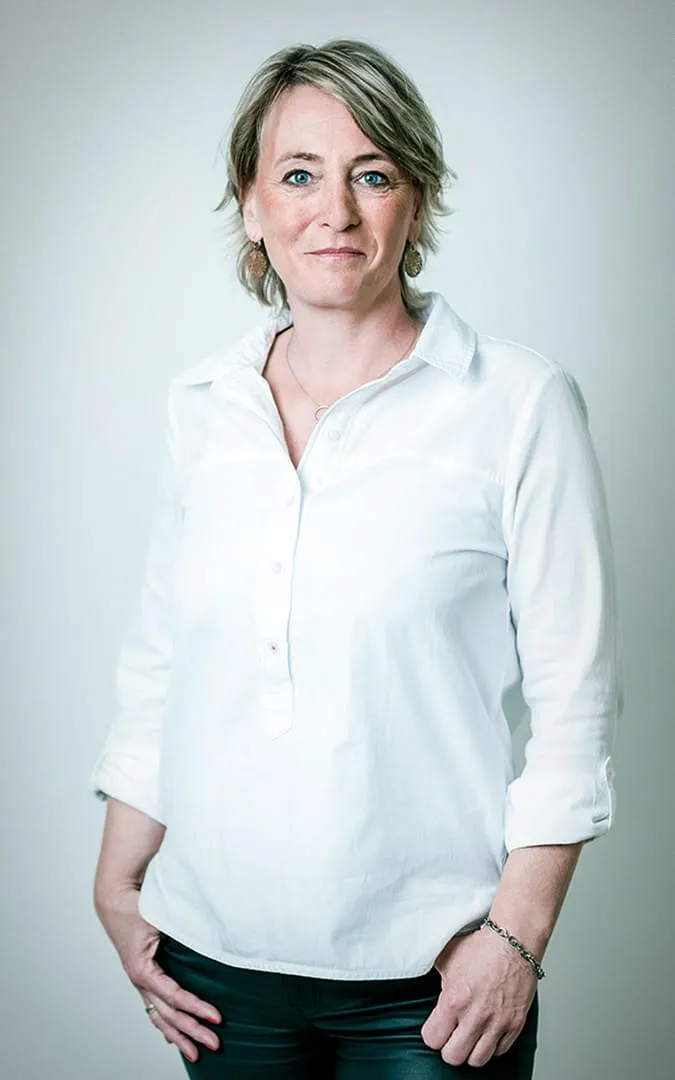 Mag. Julia Hölzl