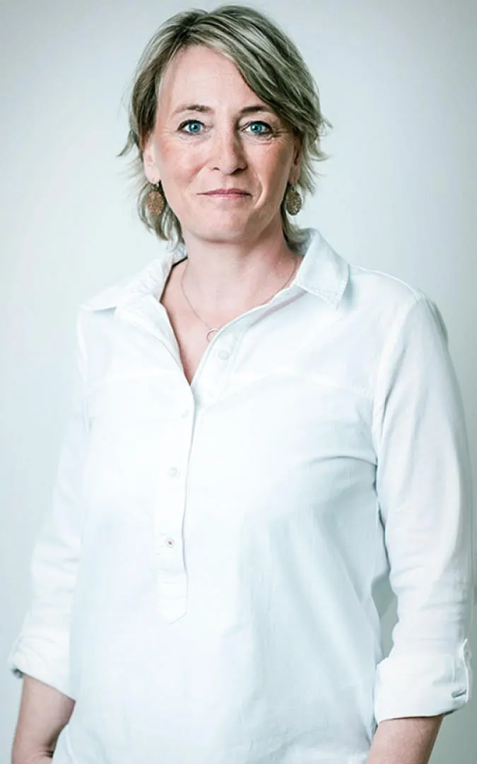 Mag. Julia Hölzl